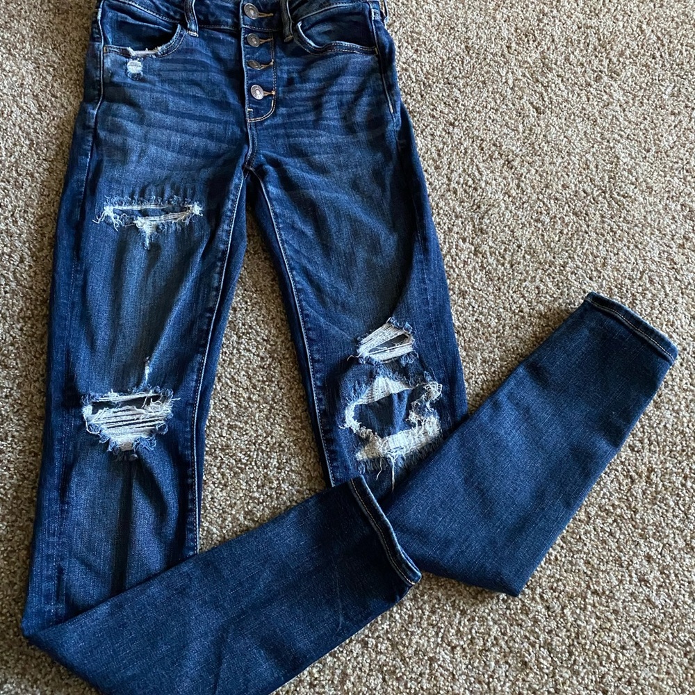 High waisted American Eagle Jeans
